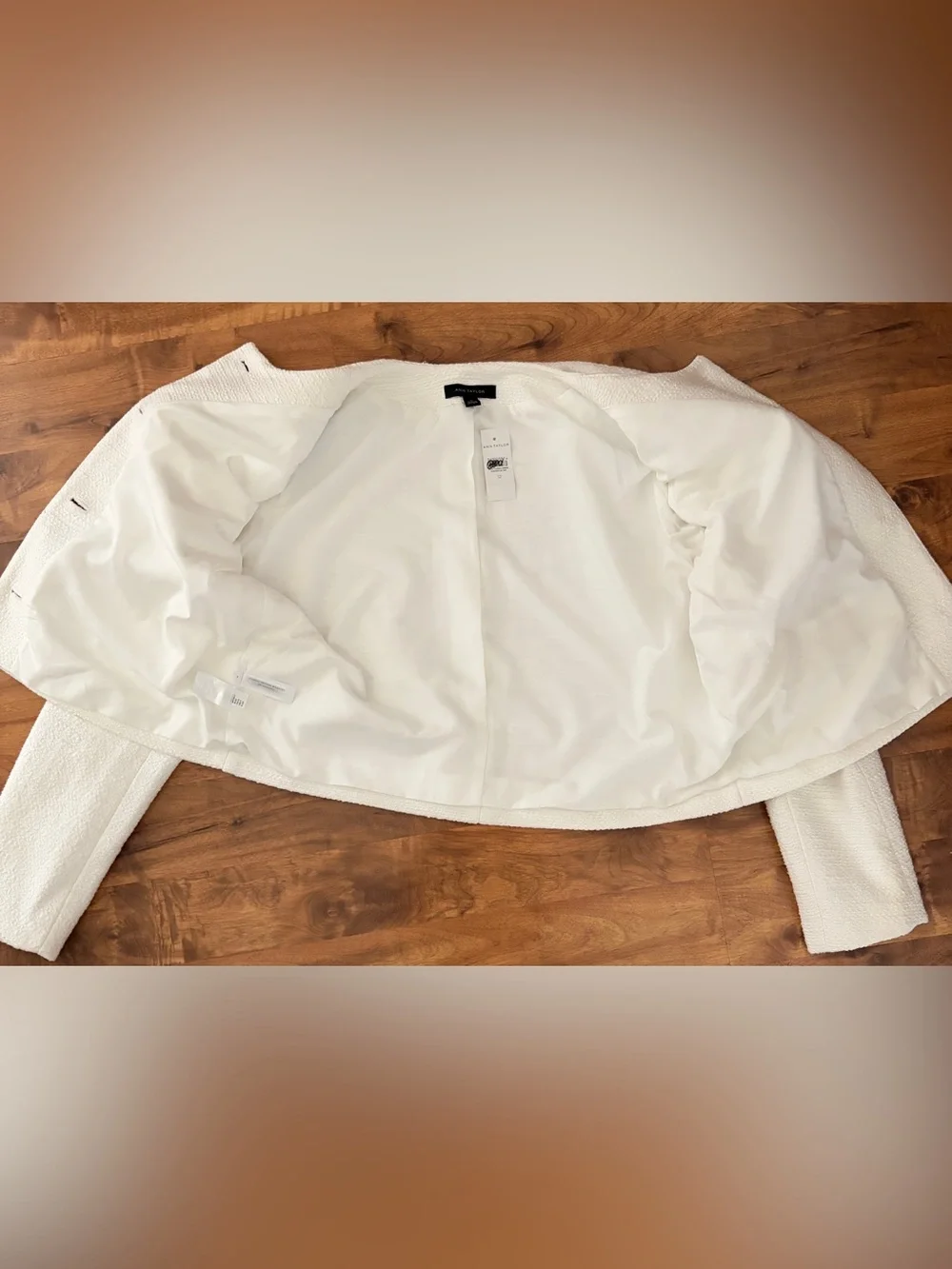 Ann Taylor Ivory White Boucle Button-Front Cropped Blazer Jacket Gold Button NWT